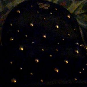 Hello i am selling this Victoria secret bag!